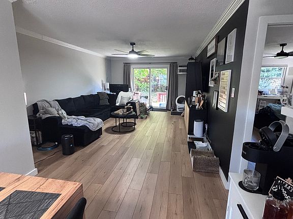 4th image of 260 Village Dr APT 260