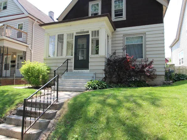 2933 N Newhall St Unit A, Milwaukee, WI 53211