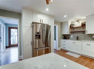 10700 Forest Dr, Matthews, NC 28105