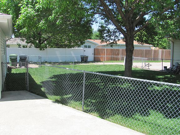 4th image of 1034 Sheridan Ave