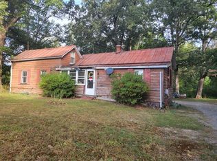 2421 Hampton Hall Rd, Callao, VA 22435