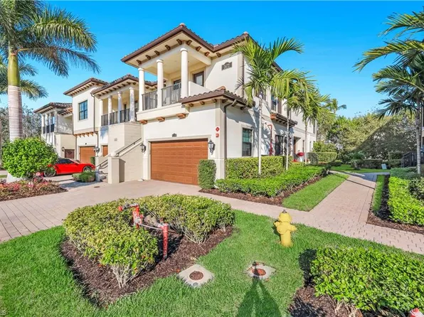 2472 Breakwater WAY #11102, NAPLES, FL 34112