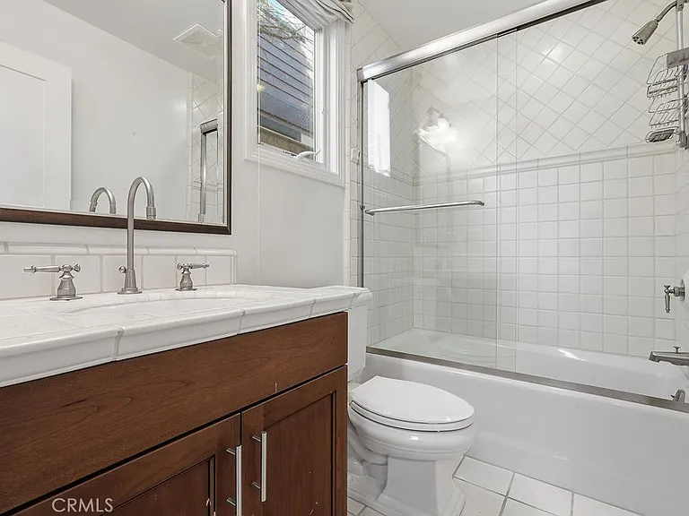 133 Hollister Ave — Photo 42