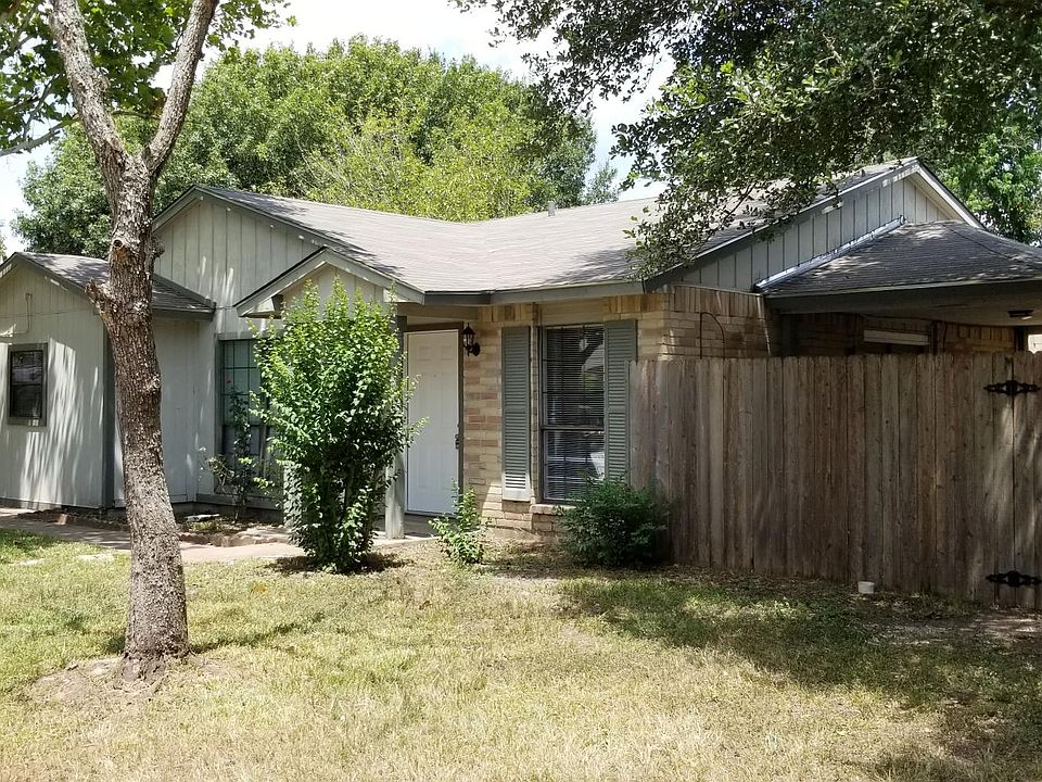 1st image of 24402 Wild Horse Ln