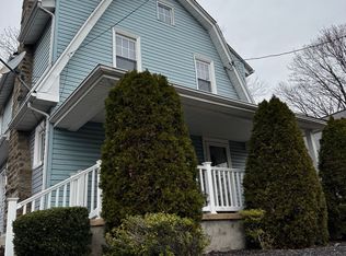 1090 Edge Hill Rd, Abington, PA 19001