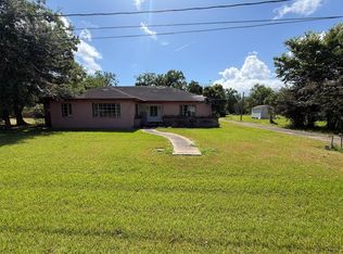 611 Live Oak Dr, Jones Creek, TX 77541