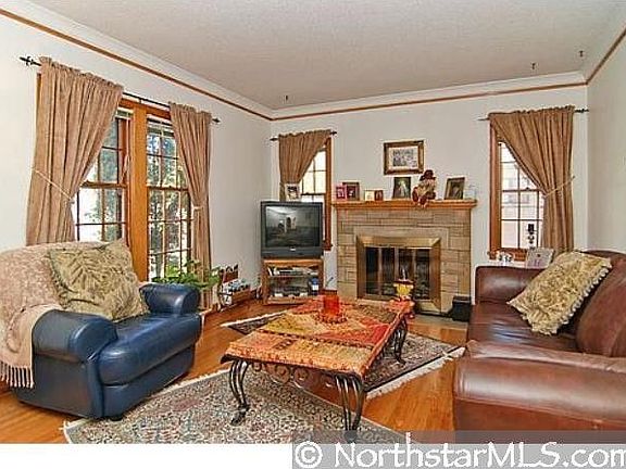 5th image of 2516 22nd Ave NE