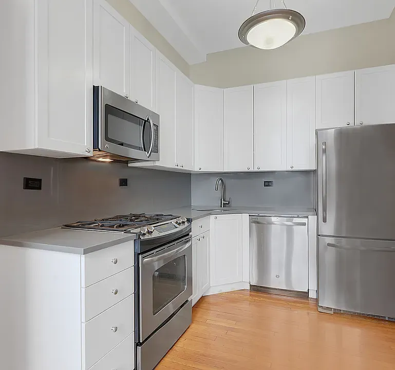 121 Madison Ave #7A