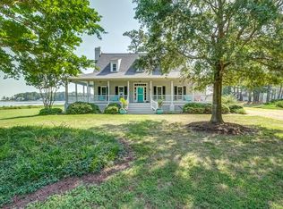 734 Brightwaters Dr, White Stone, VA 22578