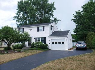 64 Whipple Ln, Rochester, NY 14622