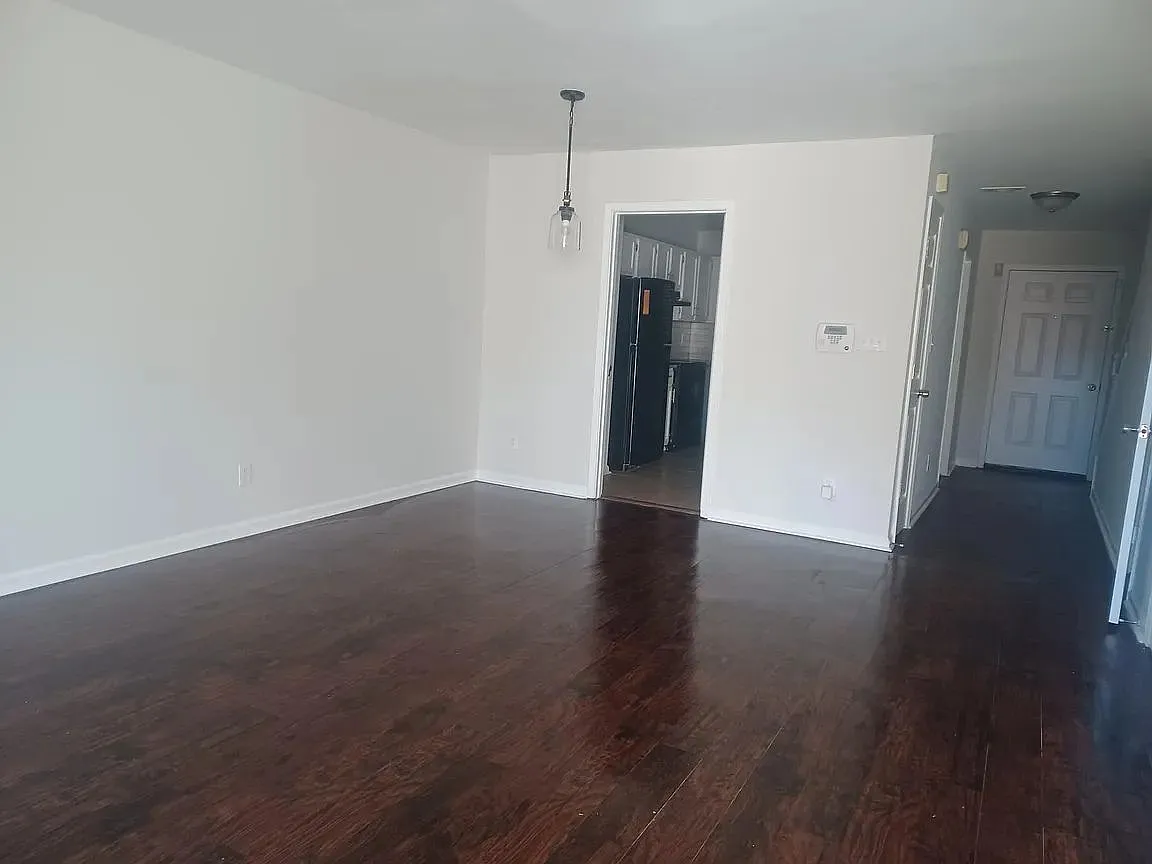 595 Wedgewood Dr - 1 — Photo 4
