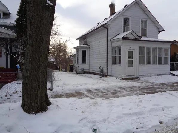 606 Cook Ave E, Saint Paul, MN 55130