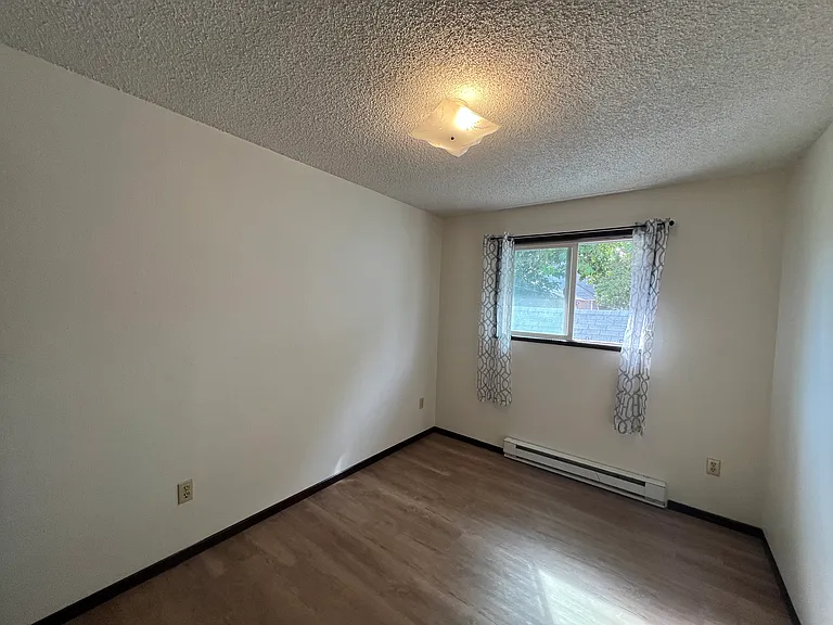 611 W Augusta Ave #C — Photo 16