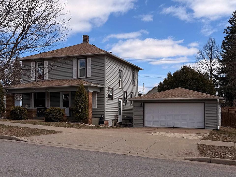 1st image of 827 N 2ND AVENUE