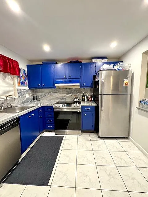 610 Tennis Club Dr — Photo 2