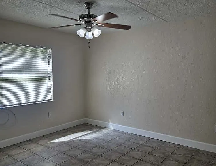 4414 N Clark Ave #7 — Photo 15
