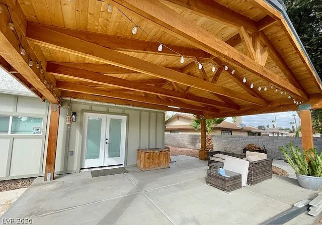 2246 Windsor Dr — Photo 42