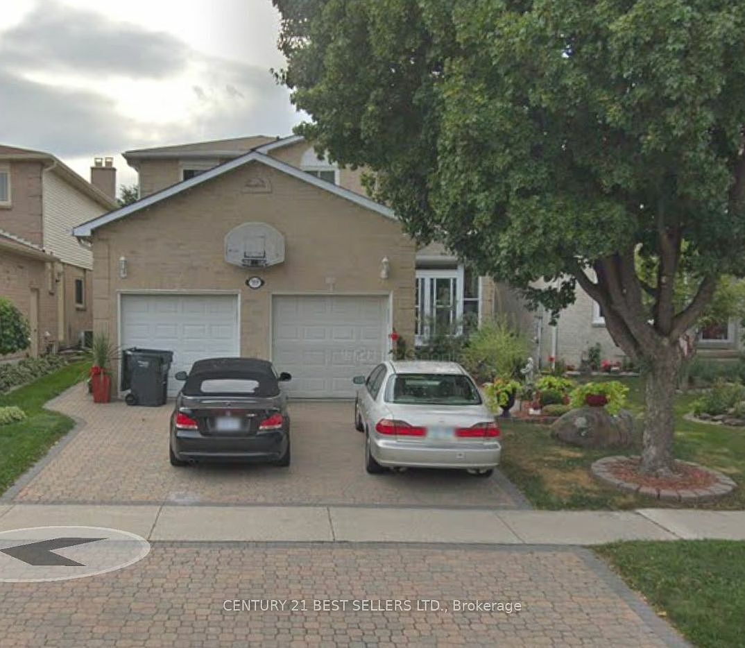 353 Hollymount Dr, Mississauga, ON L5R 1V7 Zillow