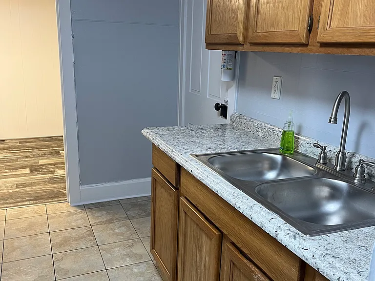 686 E Front St #202 — Photo 3