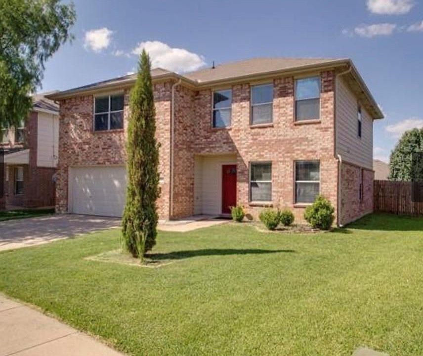 1st image of 4909 Trail Hollow Dr