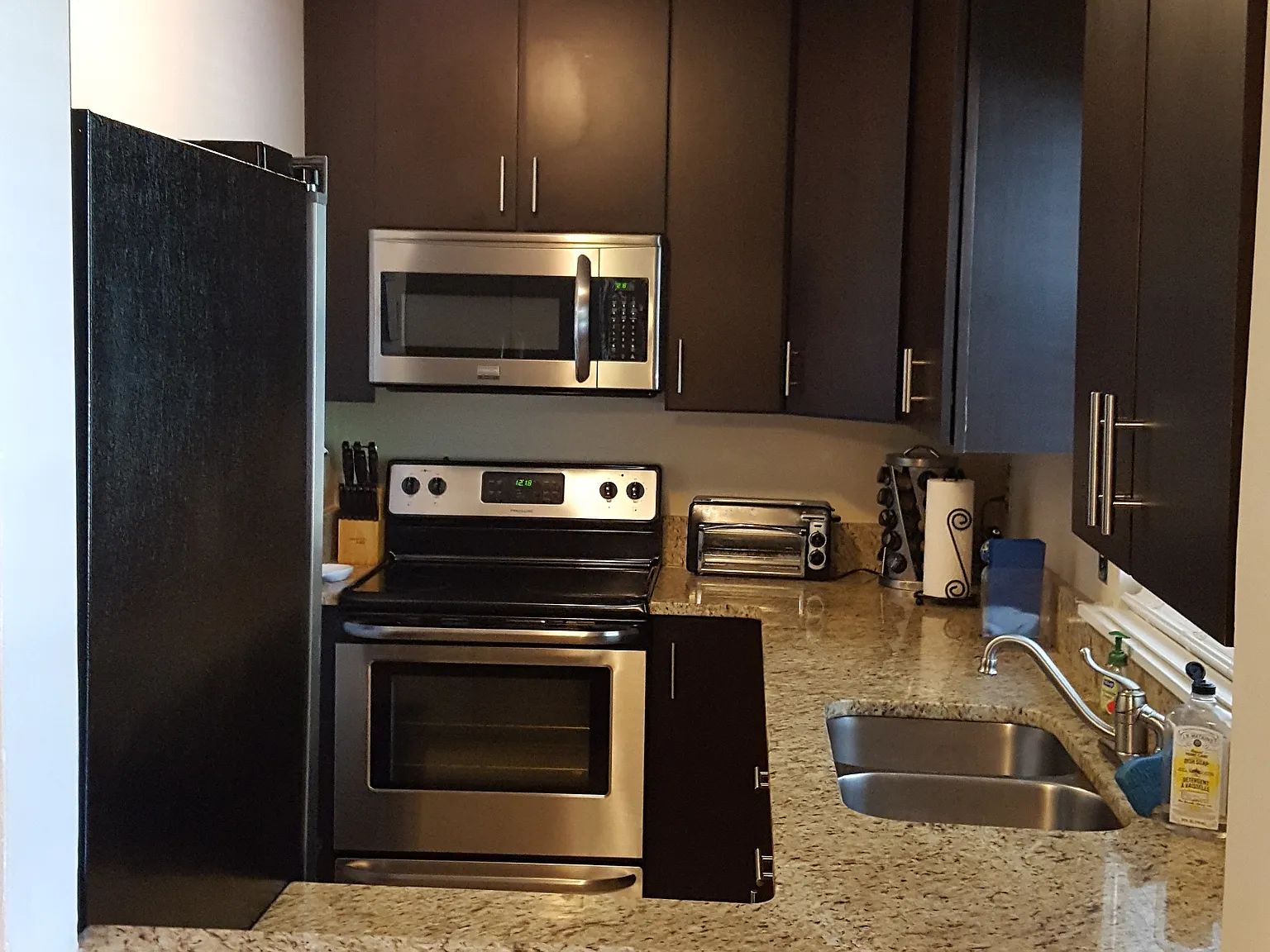300 E Park Ave — Photo 4