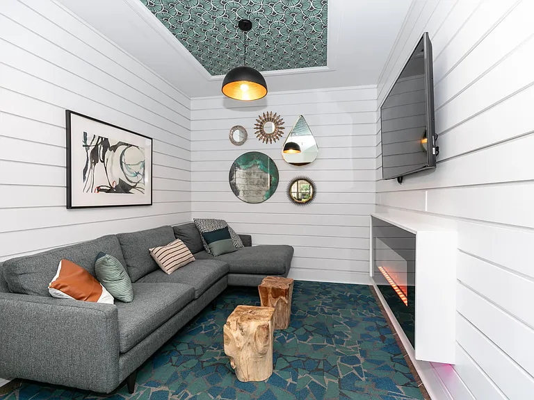 Lounge at Willowest in Collier Hills in Atlanta, GA 30318