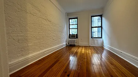 Rented by HOLTON REAL ESTATE INC.