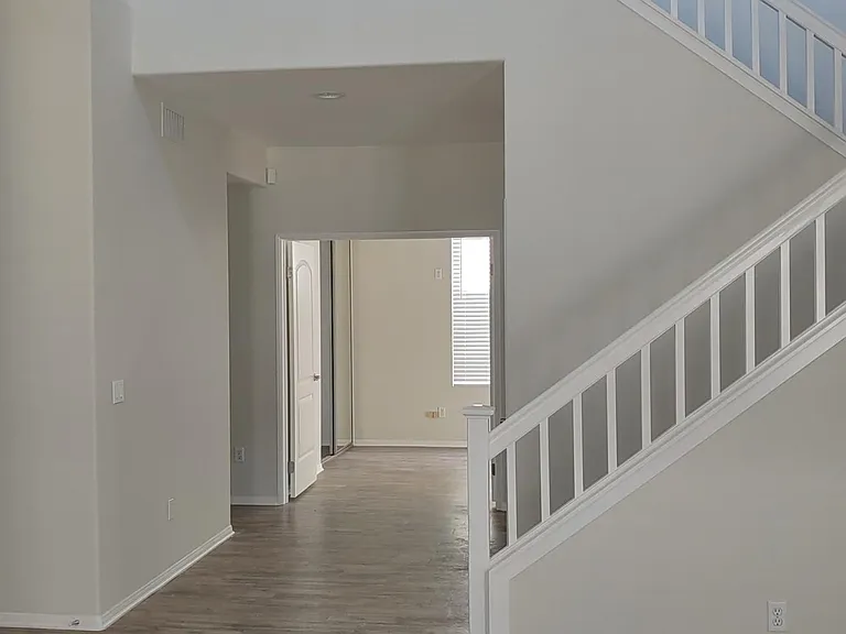 7839 W Manchester Ave — Photo 15