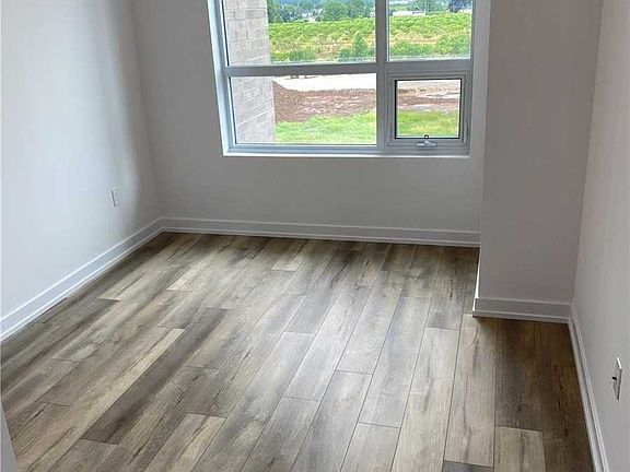 5th image of 5055 Greenlane #406