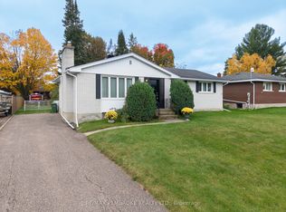 504 Wallace St, Pembroke, ON K8A 2W3