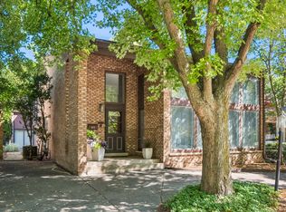 6575 N Caldwell Ave, Chicago, IL