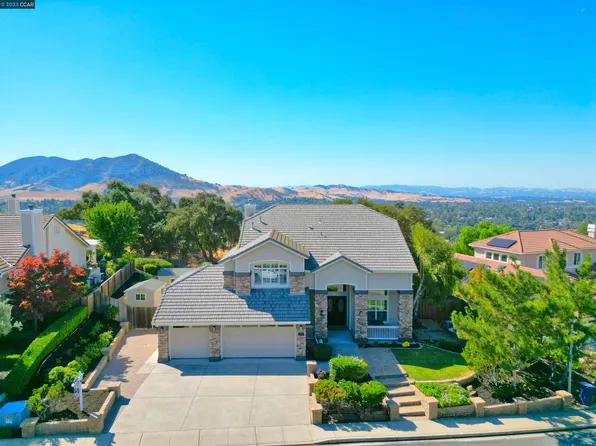 1104 Peacock Creek Dr, Clayton, CA 94517