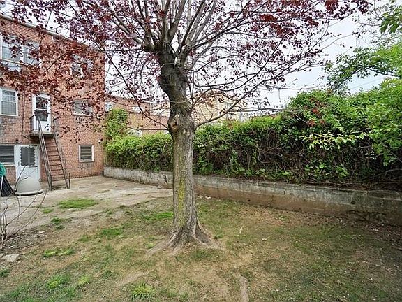 4th image of 580 Fort Hill Pl