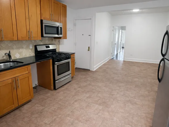 885 Fourth Avenue image 1 of 6