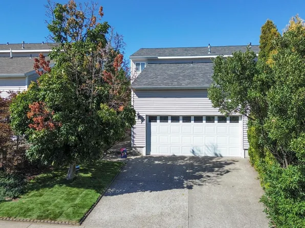 222 NW Clay Ct, Pullman, WA 99163