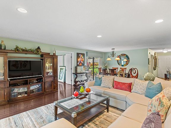 3rd image of 32 Westgate Lane #C