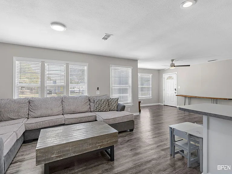 4300 Boren Ave — Photo 22
