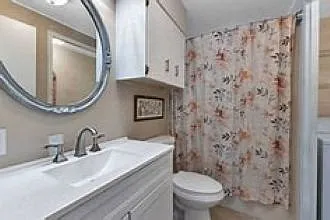 24300 Airport Rd #204 — Photo 24