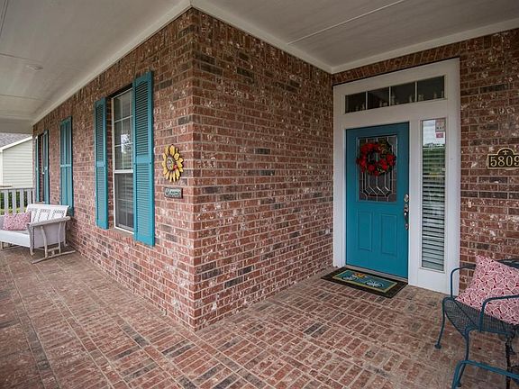 3rd image of 5809 Winter Park Dr