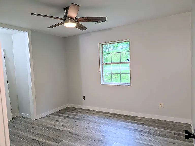 130 Hillside Dr — Photo 19