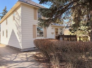 26 Chestnut St, Pelham, ON L0S1E3