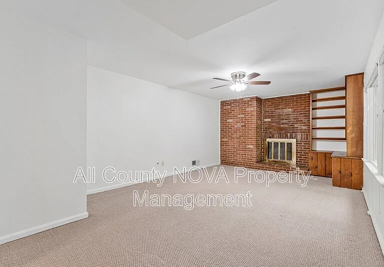 3160 Ravenwood Dr — Photo 23