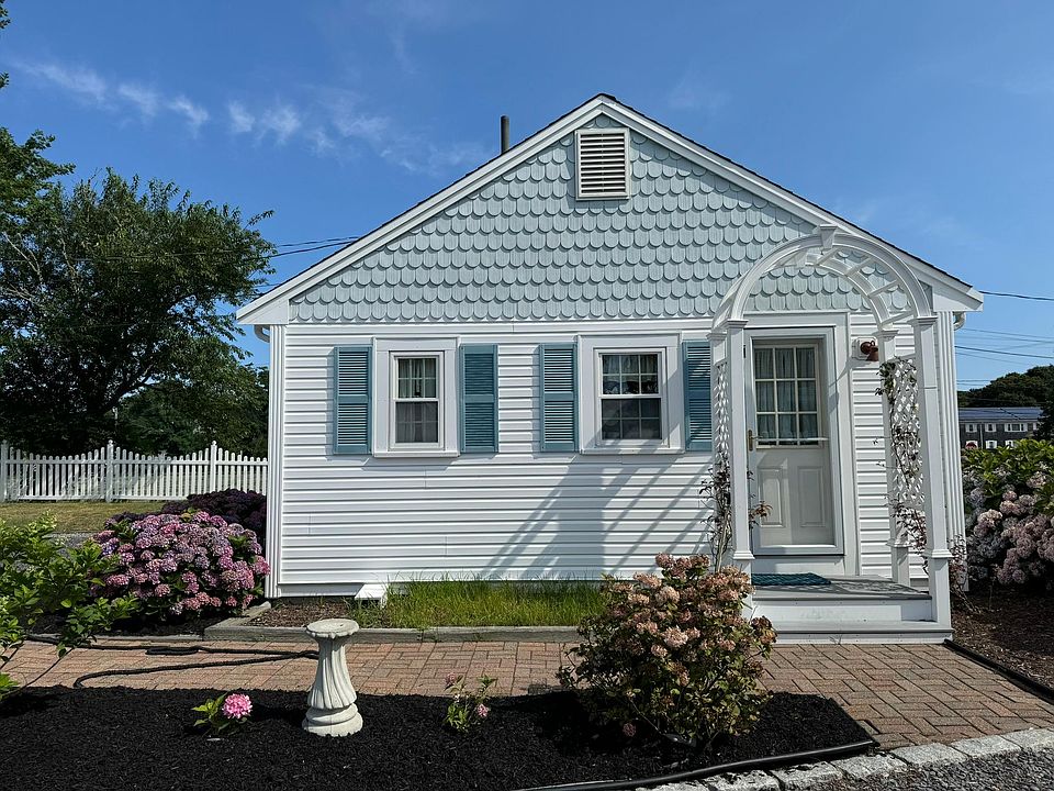 2nd image of 227 Depot St #3