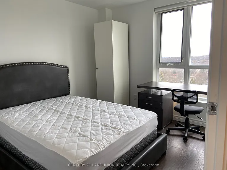 158 King St N #1004 — Photo 7