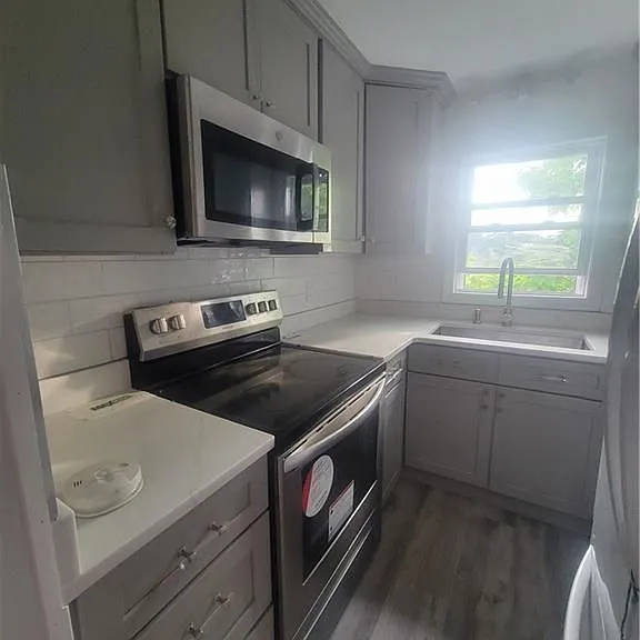 10 Standish Ave — Photo 3
