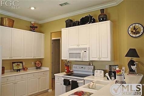5th image of 9223 Palm Island Cir