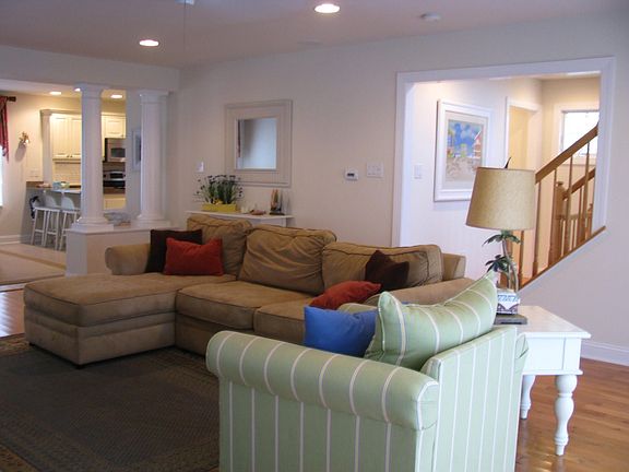 5th image of 311 Merion Pl