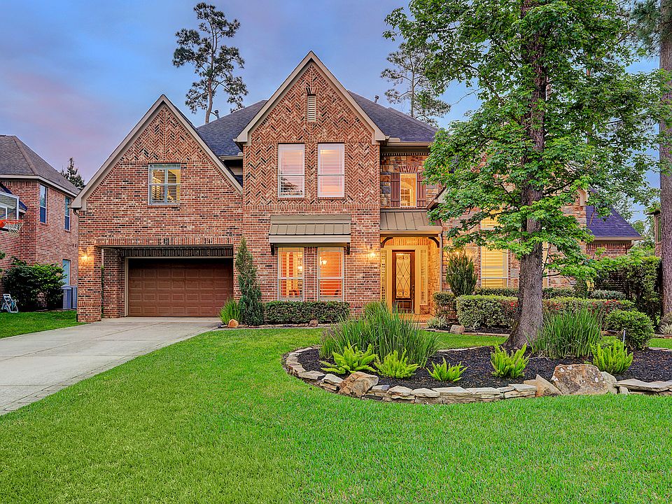 1st image of 14 Veilwood Cir