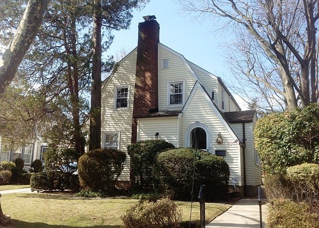 1st image of 167 Carlton Ter
