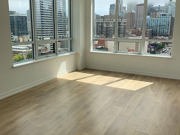 2nd image of 433 W Superior St #2503